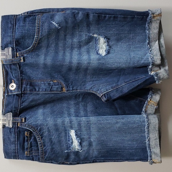 Children's Place NWT Brooke Wash Distressed Denim Midi Long Shorts, 14 - Picture 1 of 8
